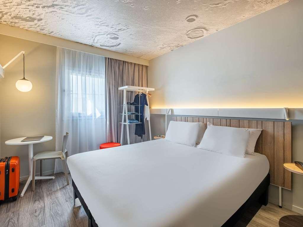 Hotel Ibis Nantes Treillières Habitación foto
